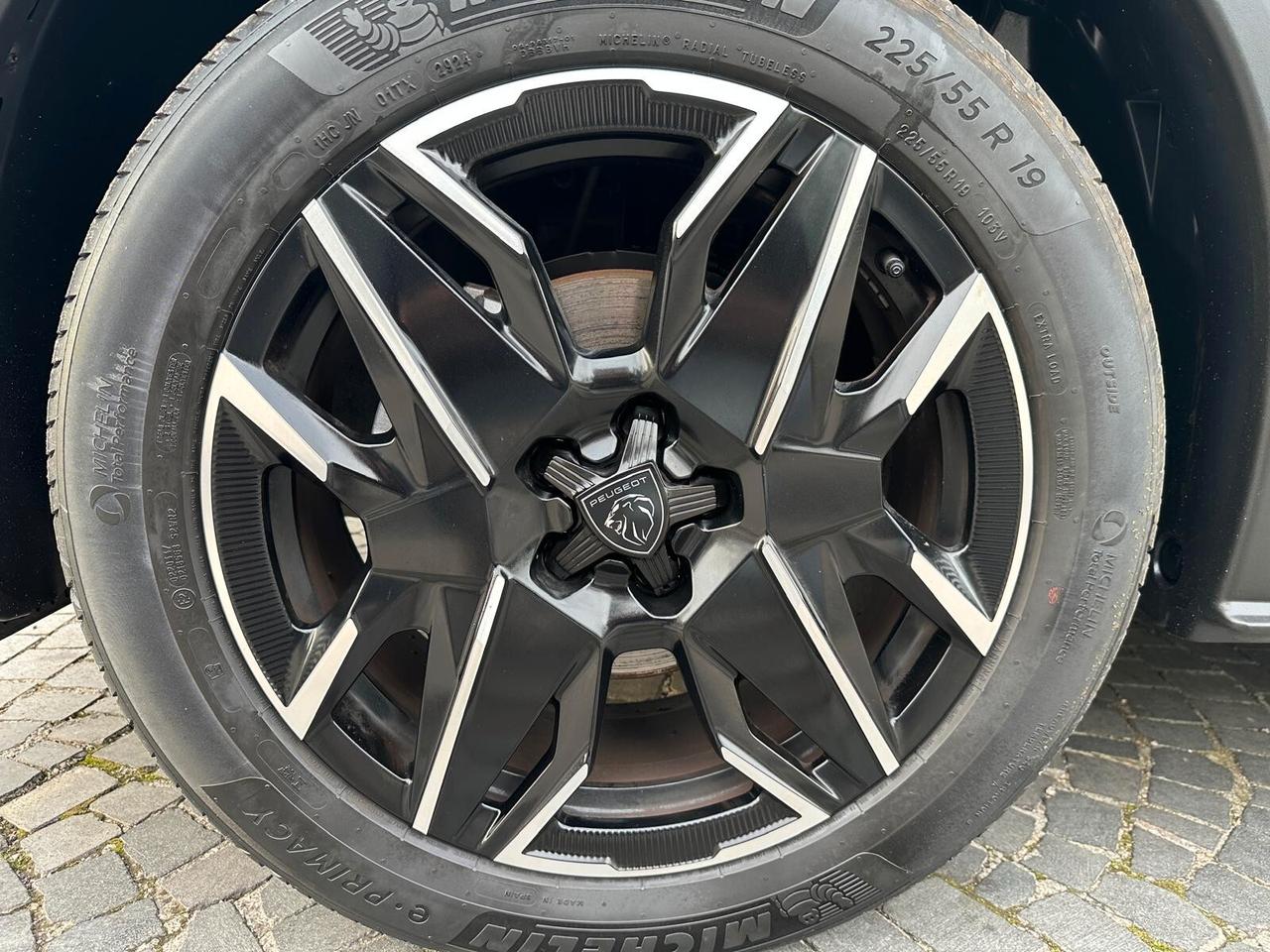 Peugeot 3008 Hybrid 136 e-DCS6 GT