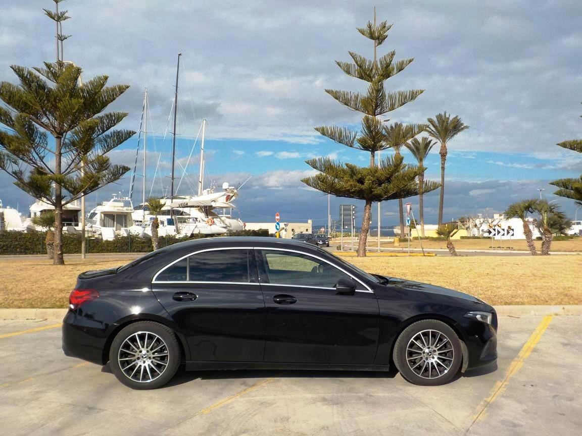 Mercedes-benz A 180d Automatic 4p Premium Sedan