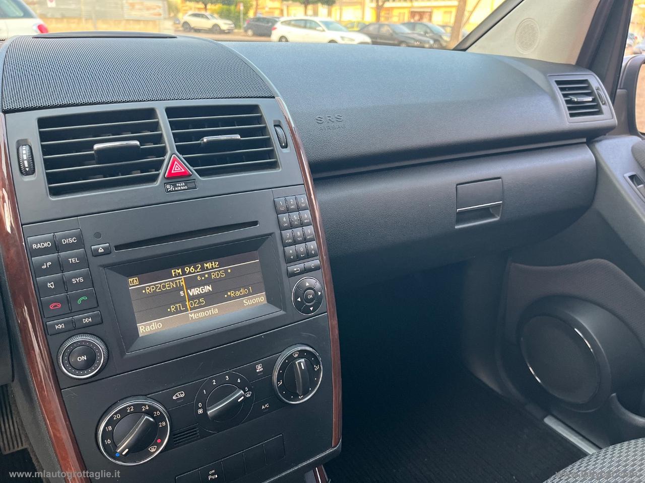MERCEDES-BENZ A 180 CDI Special Edition