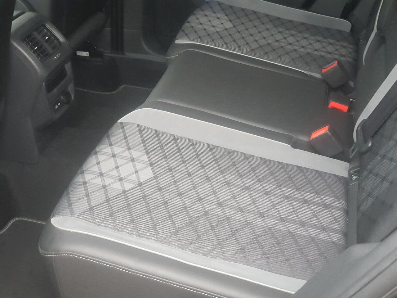 Volkswagen Tiguan 2.0 TDI 150 CV SCR DSG 4MOTION R-Line