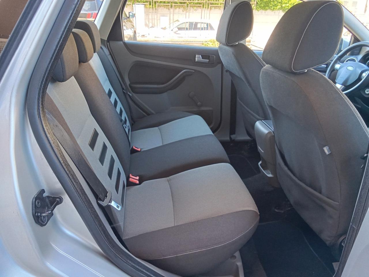 FORD Focus SW+ 1.6 TDCI MOLTO SPAZIOSA GARANZIA