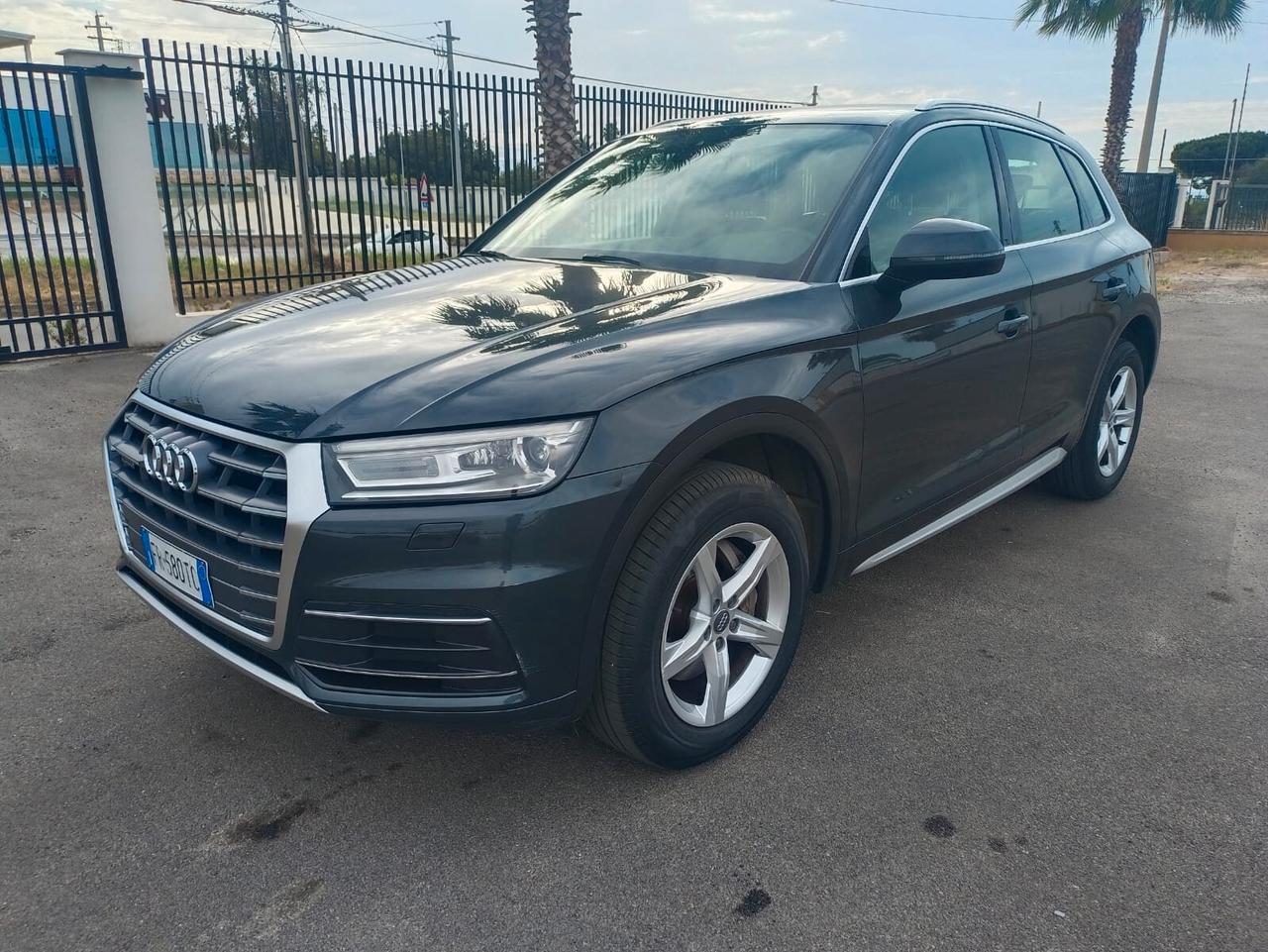 Audi Q5 2.0 TDI quattro S tronic Business