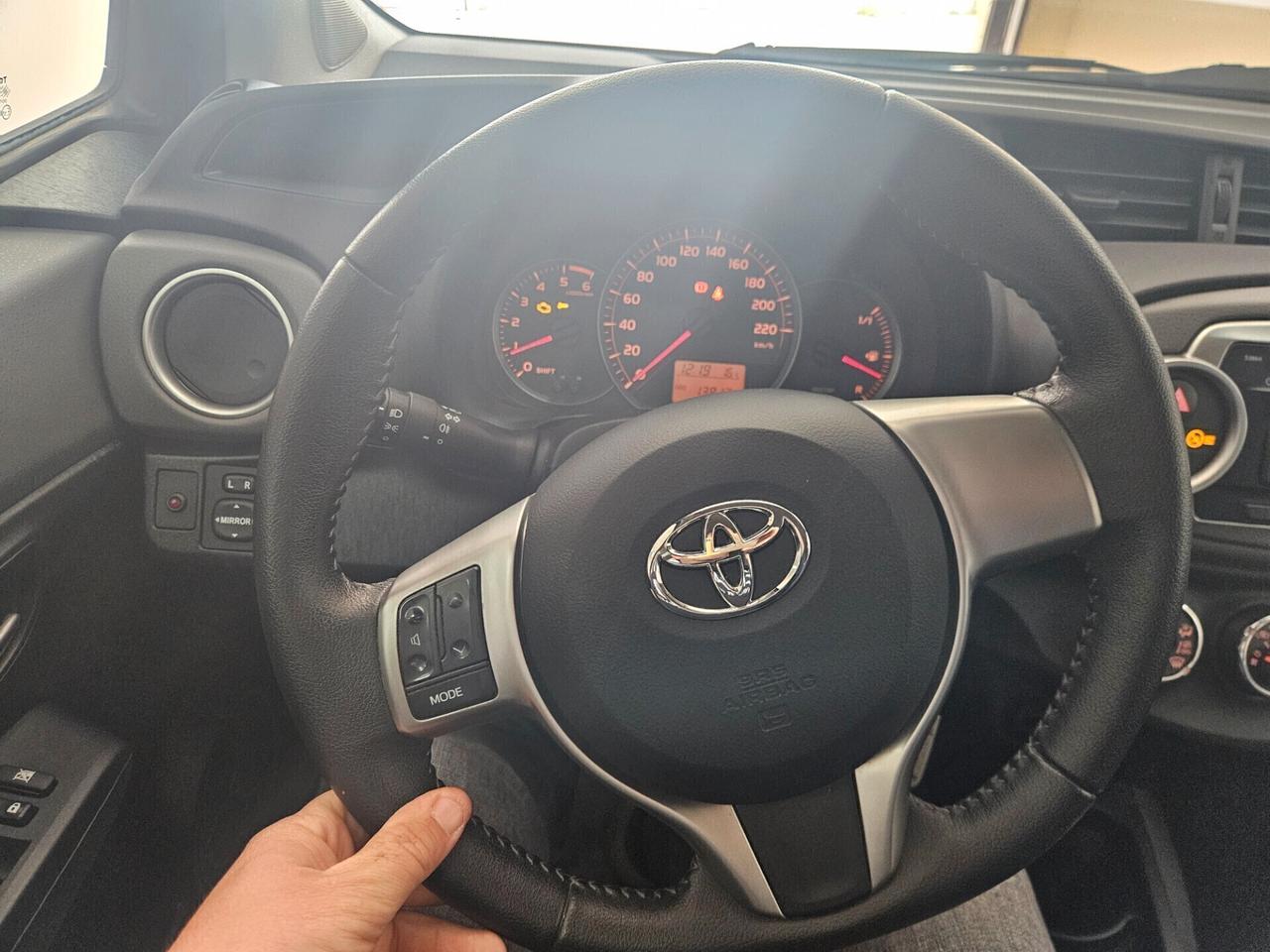 Toyota Yaris 1.4 D-4D 5 porte Lounge