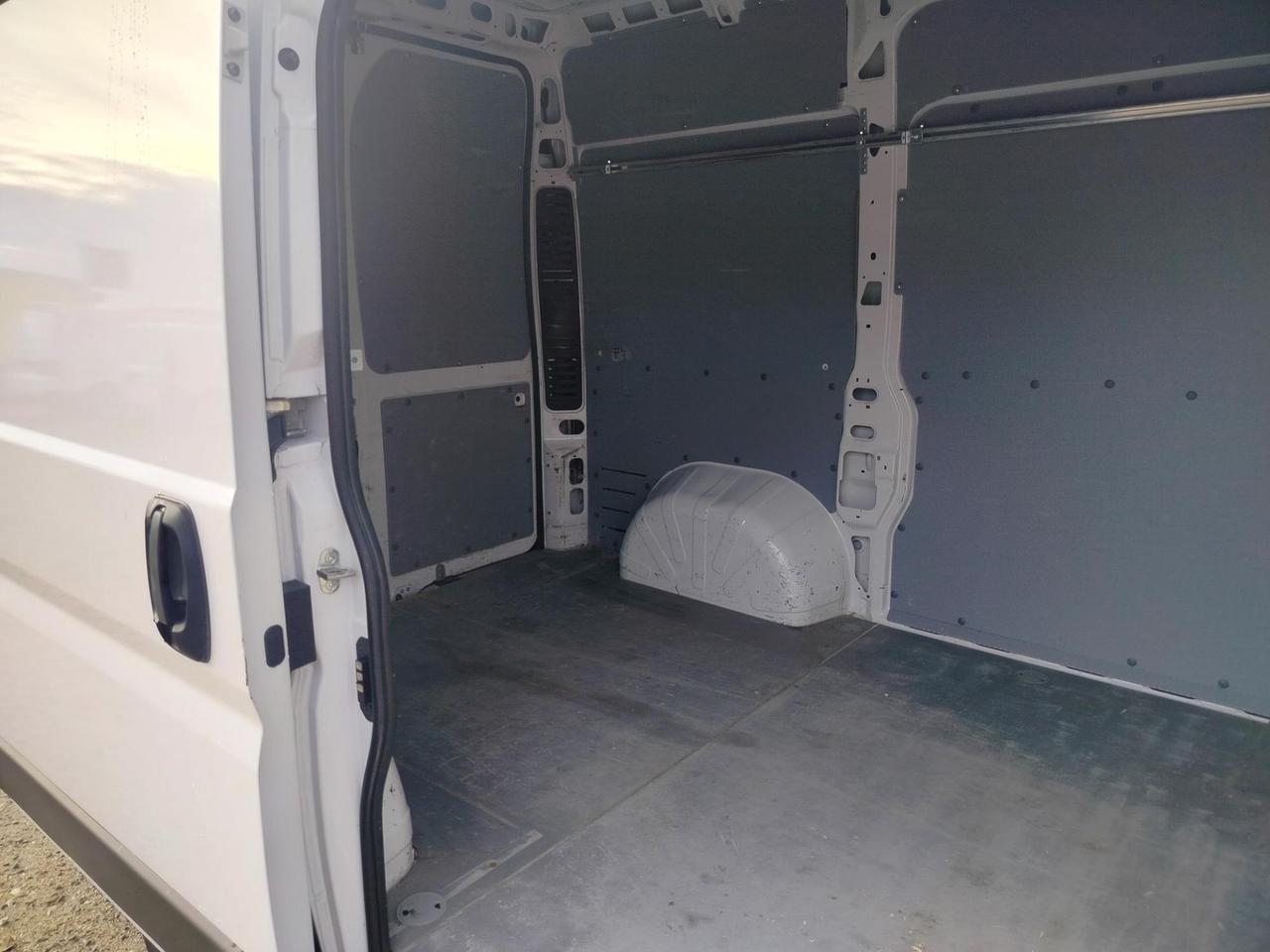 FIAT Ducato 30 CH1 2.3 mjt 120cv E6d-temp