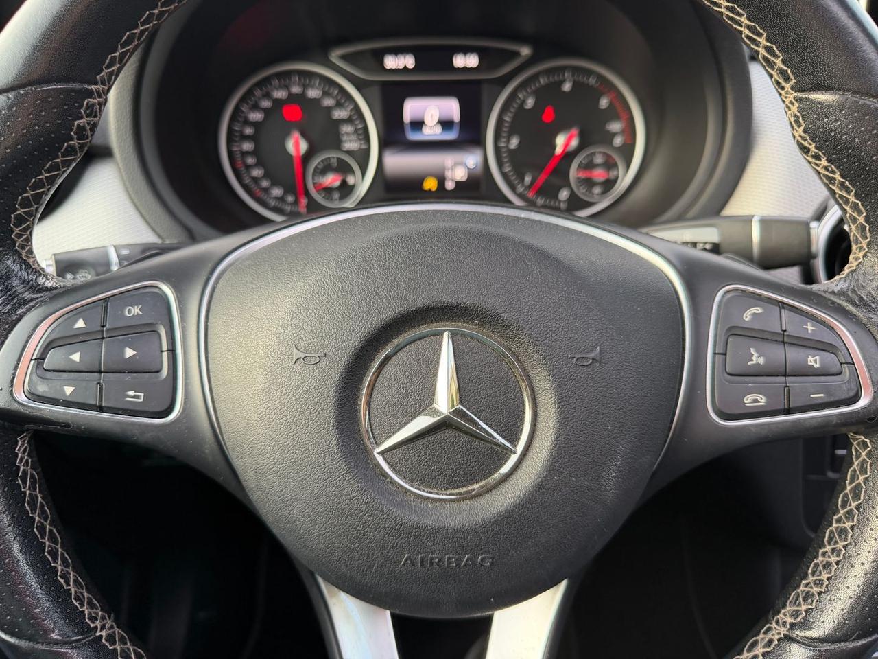 Mercedes-Benz 200 D Sport next #50363