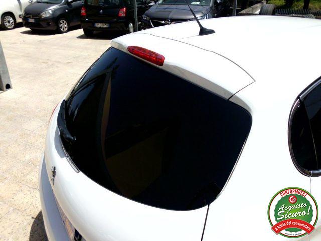 PEUGEOT 208 BlueHDi 100 5 porte GT Line