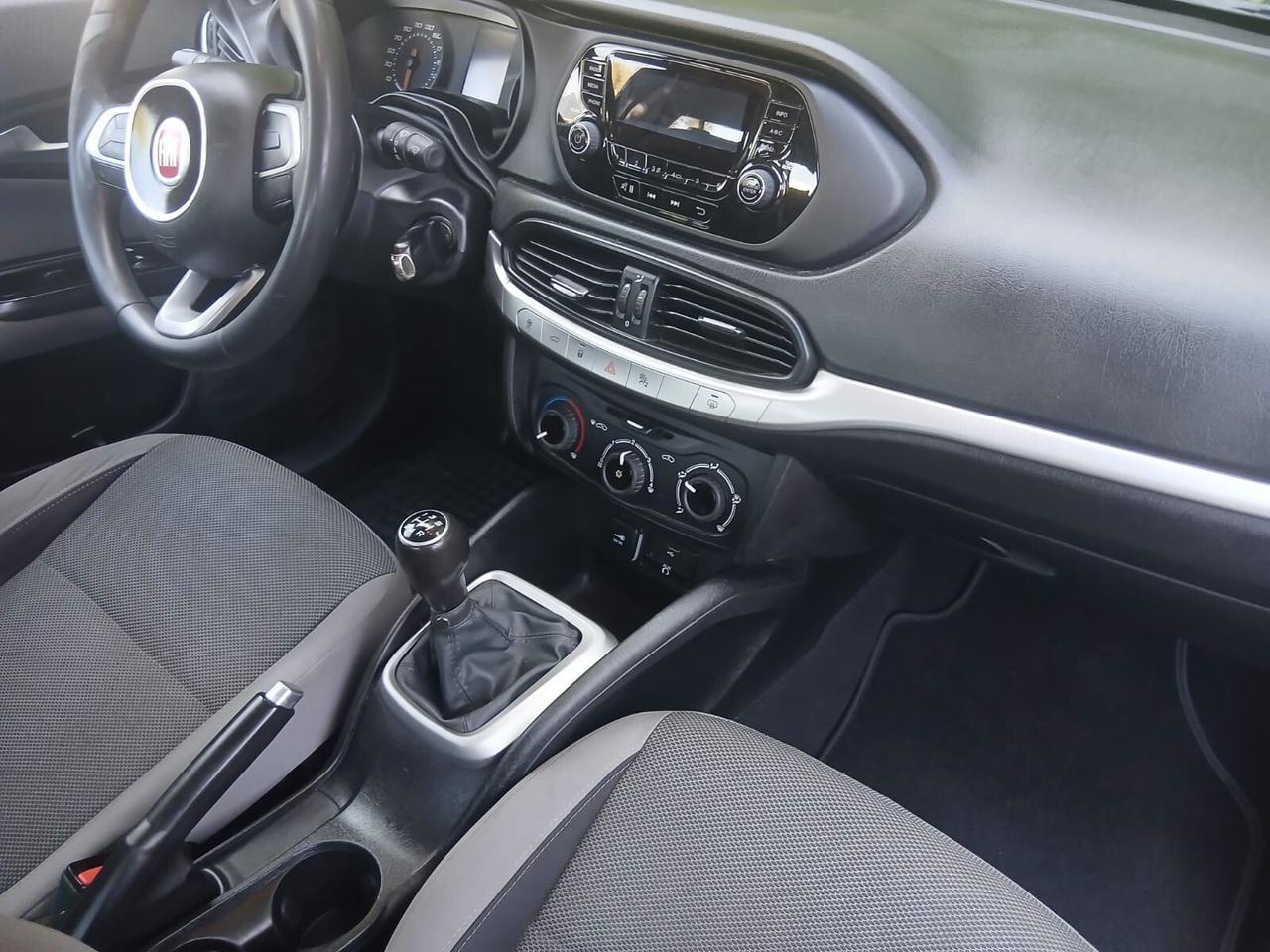 Fiat Tipo 1.6 Mjt 4 porte Lounge