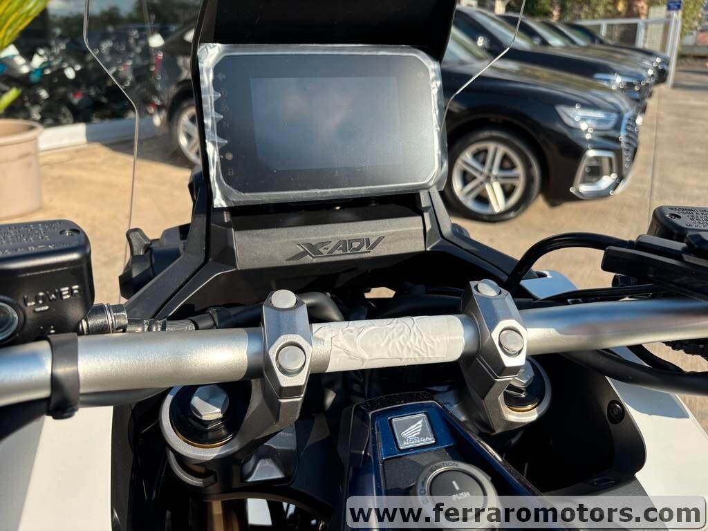 Honda X-ADV 750 limited edition 2025/ KM 0 Tuo a soli 139 Euro al mese