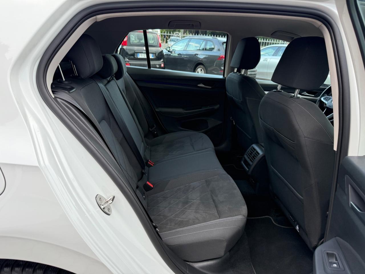 Volkswagen Golf 1.5 TGI DSG Life