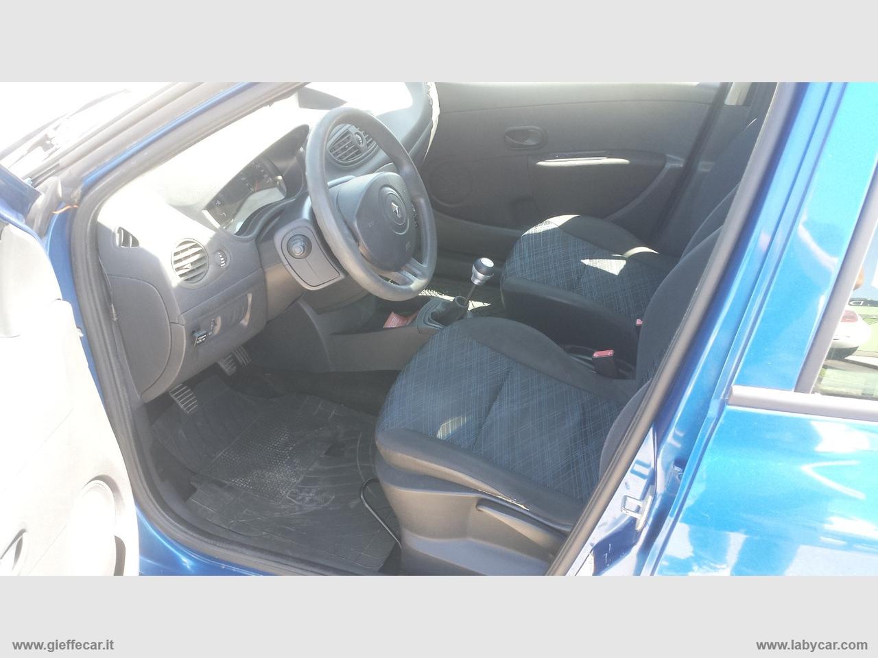 RENAULT Clio 1.2 5p. A GPL