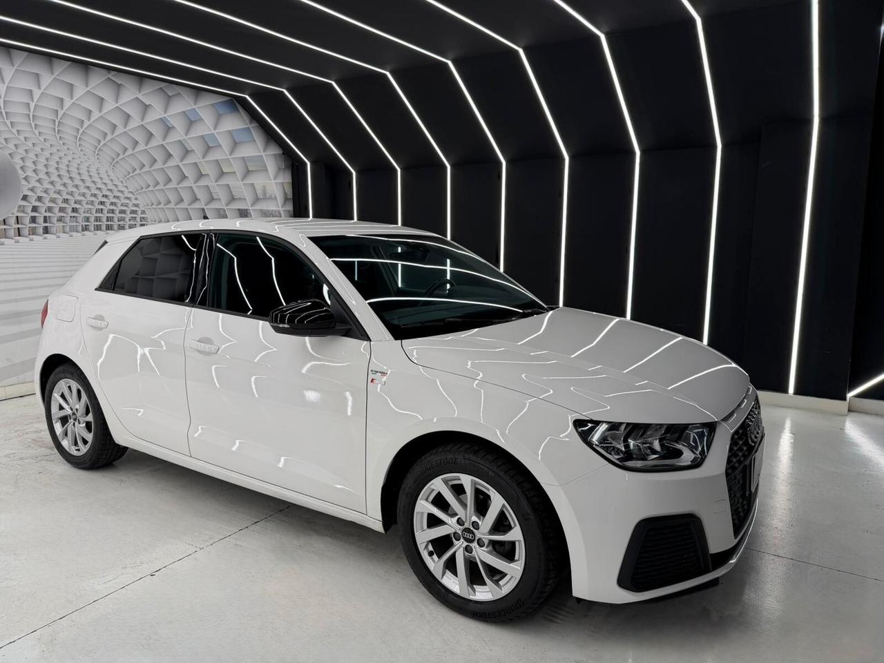 Audi A1 SPORTBACK S line edition-KM CERTIFICATI-12 MESI GARANZIA-PERMUTE