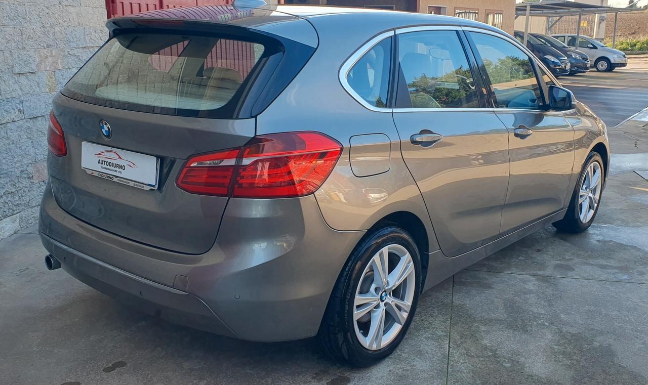 Bmw 2er Active Tourer 218d Luxury