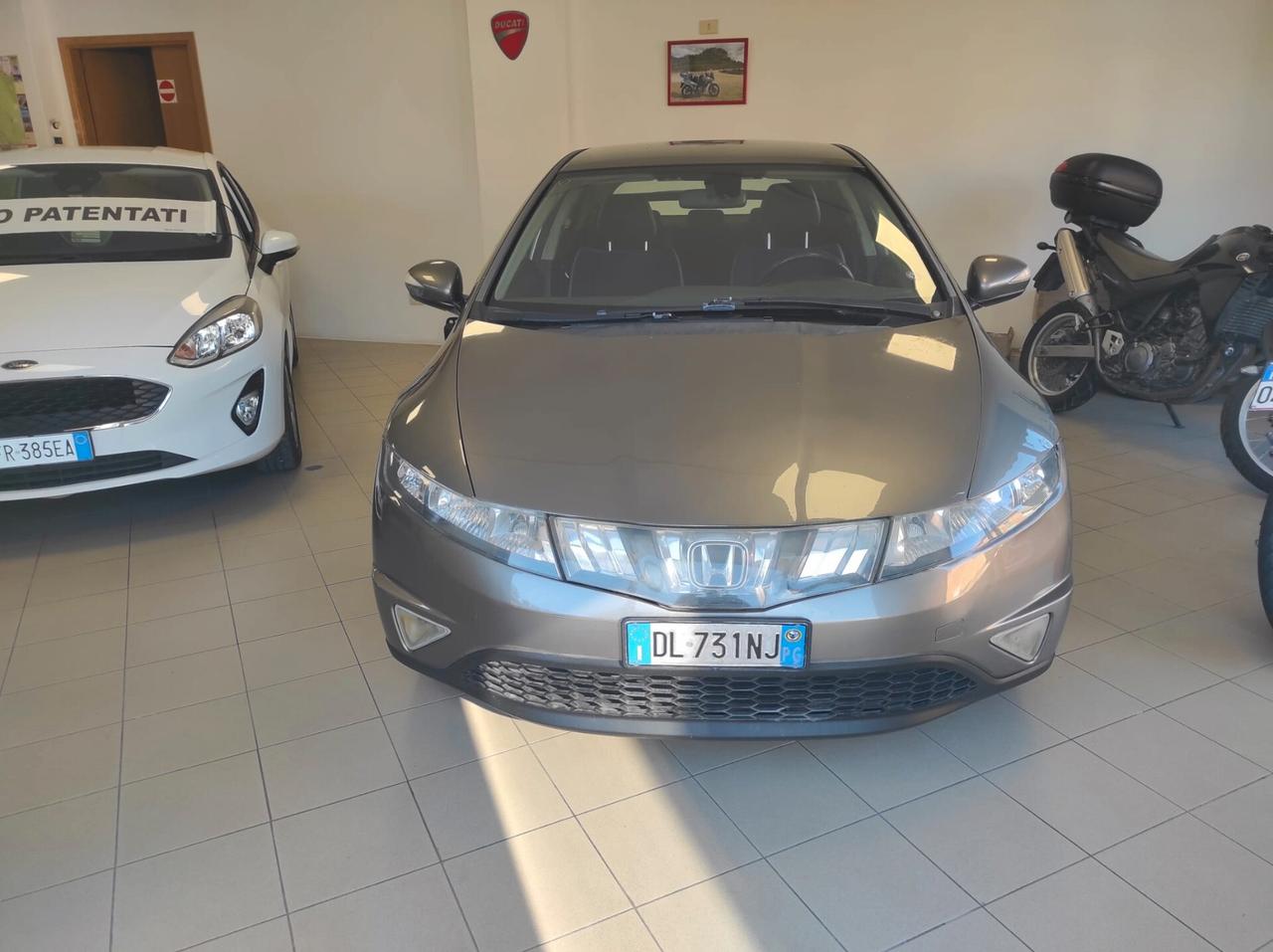 Honda Civic 1.4 i-DSi 5p. Sport