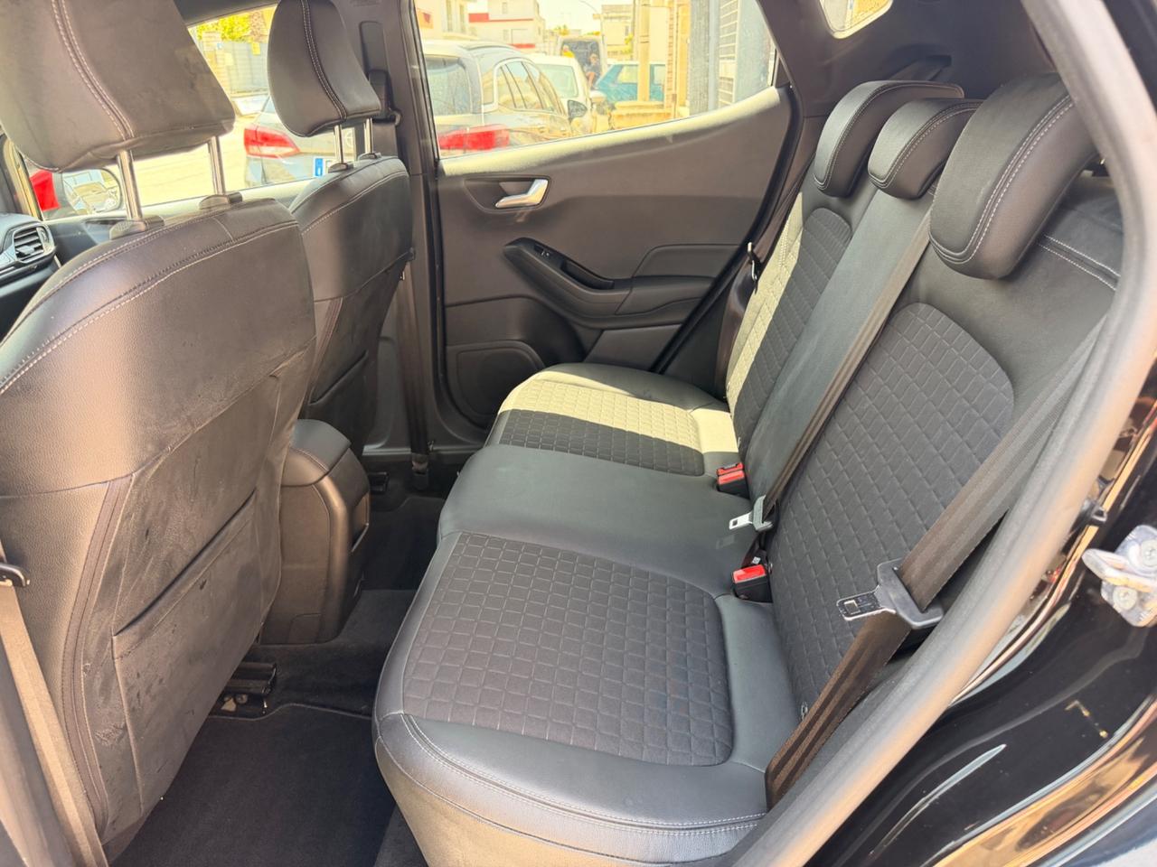 Ford Fiesta Active 1.5 TDCi-2018 LED/NAVI/17"