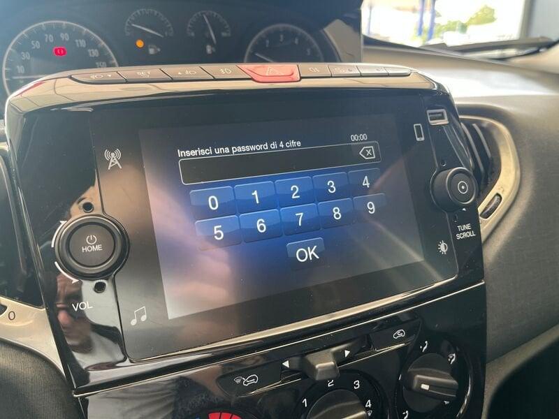 Lancia Ypsilon 1.0 FireFly 70cv S&S Hybrid GOLD
