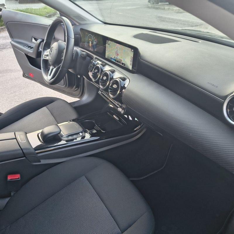 Mercedes-Benz CLA S.Brake 200D AT 150 CV Business Extra