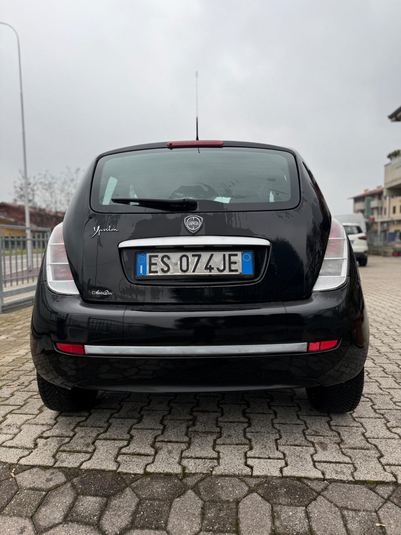 Lancia Ypsilon 1.2 Versus