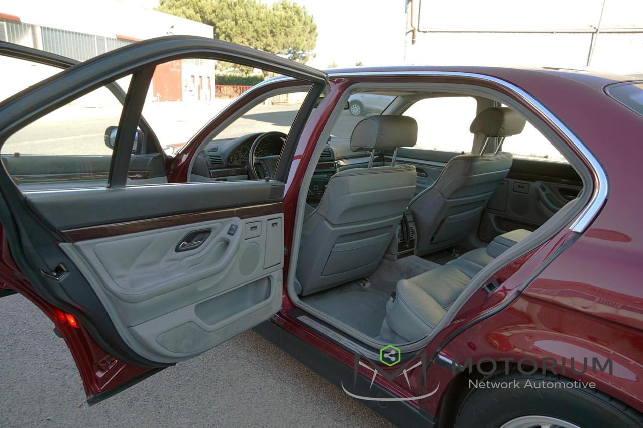 BMW 740 iL E38 V8 286CV LUNGA - 1994 - ISCRITTA ASI