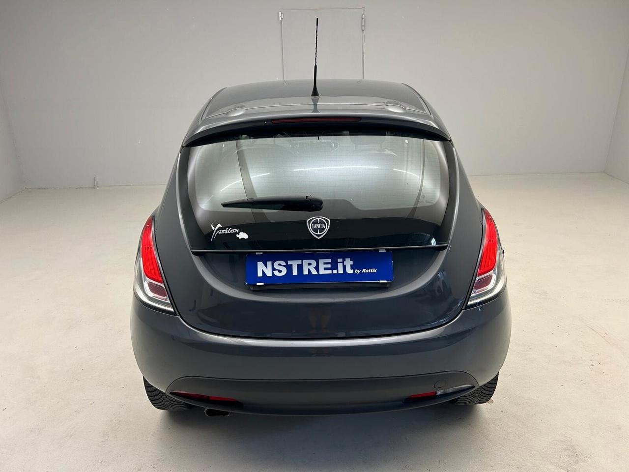 Lancia Ypsilon 1.2 69 CV 5 porte Gold