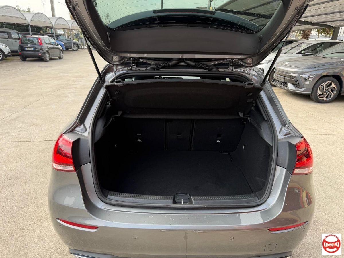 MERCEDES - Classe A A 180 d Sport auto