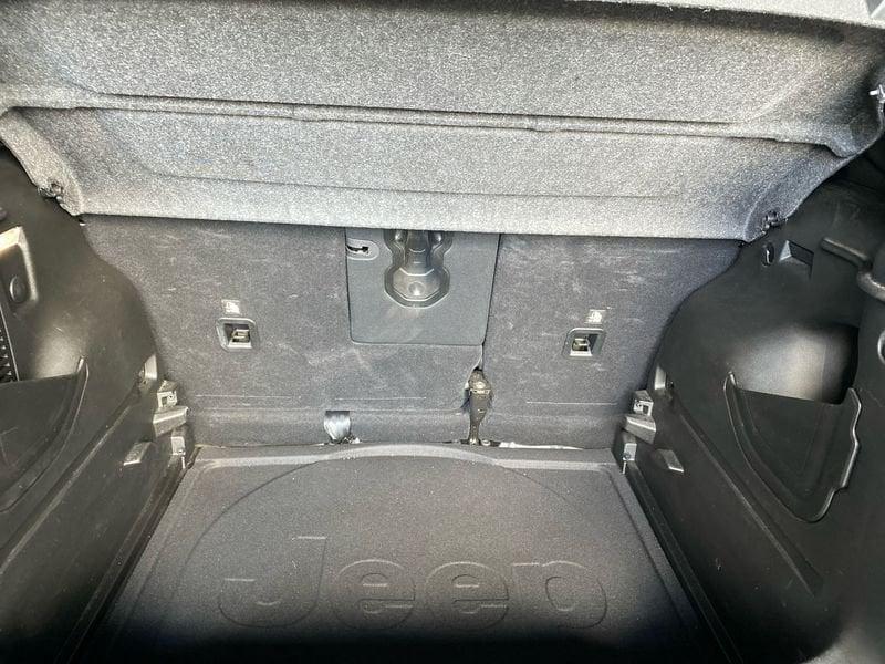 Jeep Renegade 1.3 T4 DDCT Limited
