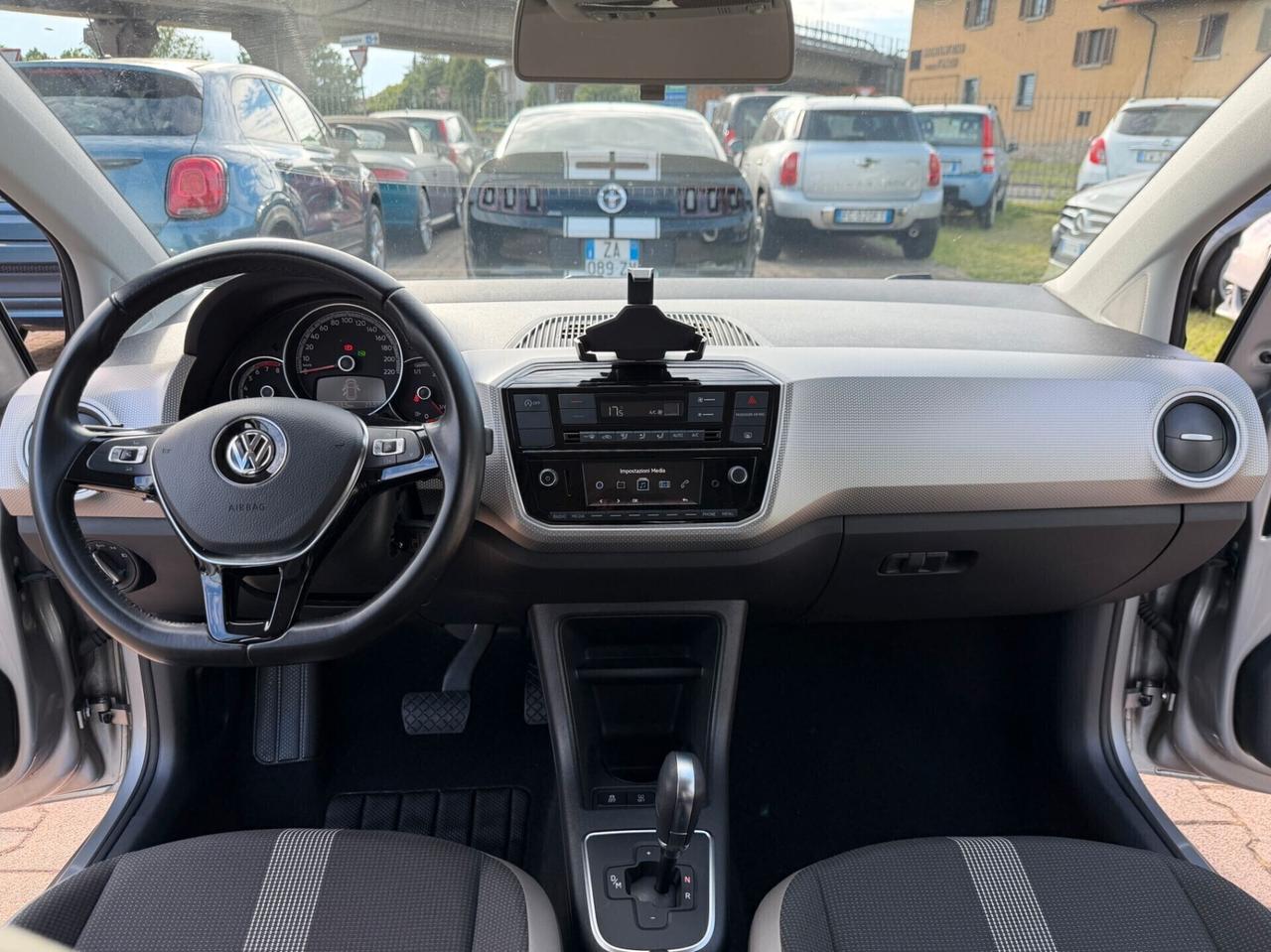 Volkswagen up! 1.0 75 CV 5p. AUTOMATICA TELECAMERA CRUISE SENSORI PDC
