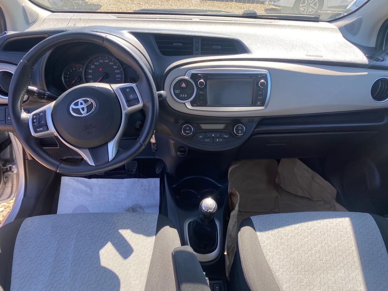 Toyota Yaris 1.0 5 porte Lounge