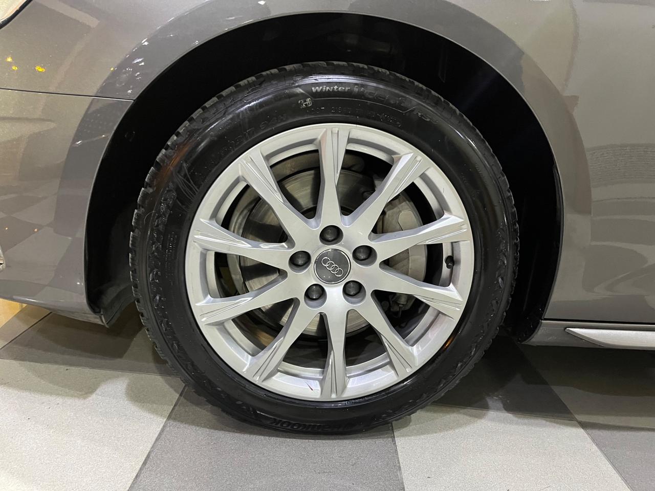 Audi A4 40 TDI S tronic Business