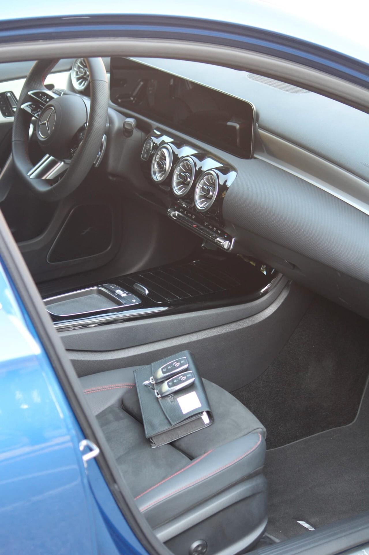 Mercedes-benz A 220 A 220 d Automatic AMG Line Advanced Plus