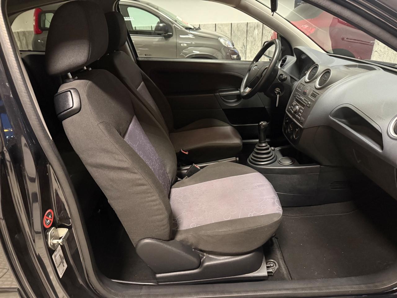 Ford Fiesta 1.2 16V 3p. Ghia