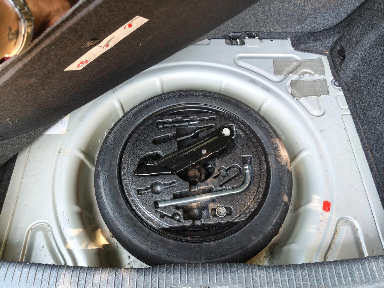Volkswagen Golf 6 Diesel 1.6 TDI DPF Comfortline