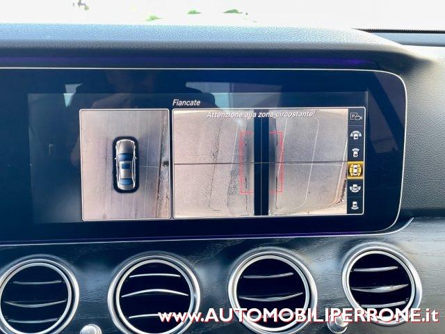MERCEDES-BENZ E 220 d Sport (Virtual/Navi/Retro/LED)
