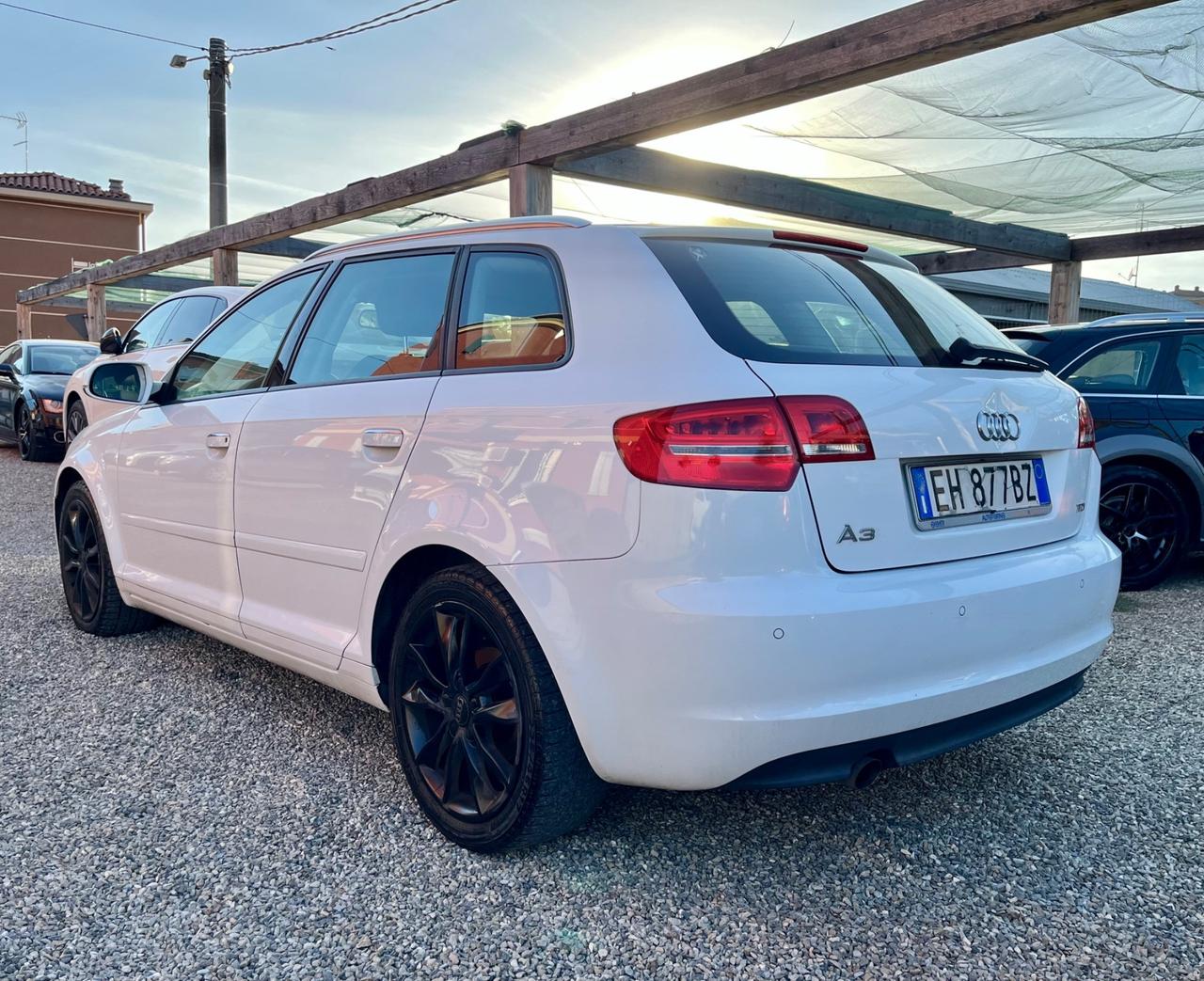 Audi A3 1.6 TDI 105 CV VEDI FOTO!