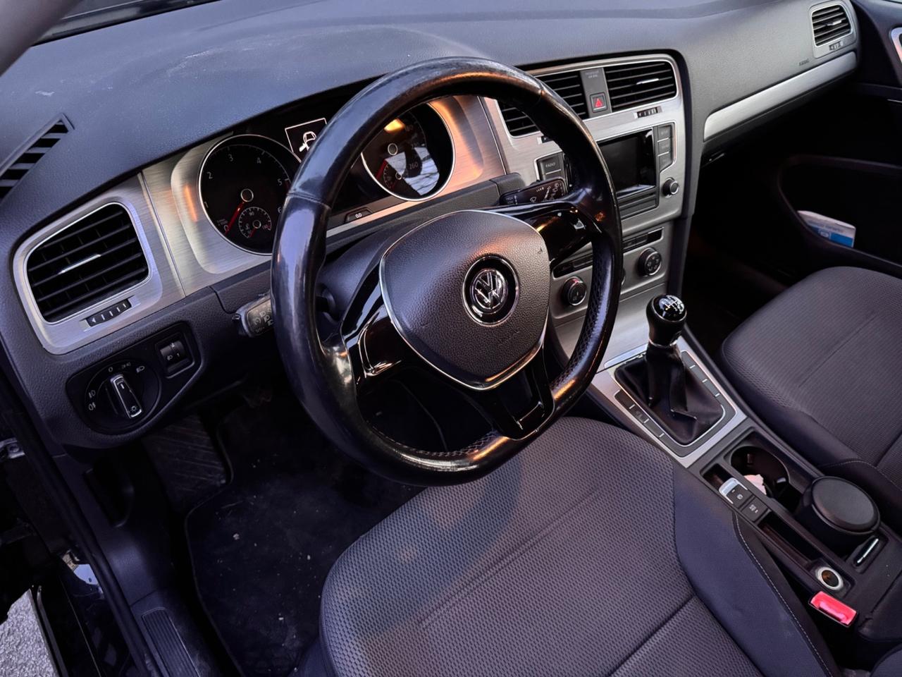 VW Golf 1.6 TDI 5p. Highline neopaten garanzia 12 mesi