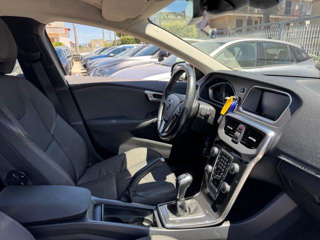 VOLVO V40 Cross Country D2 Style Plus