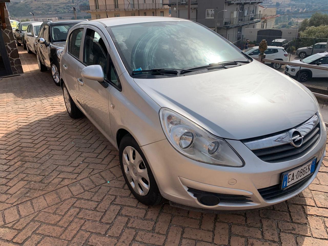 Opel Corsa 1.2 5 porte Enjoy