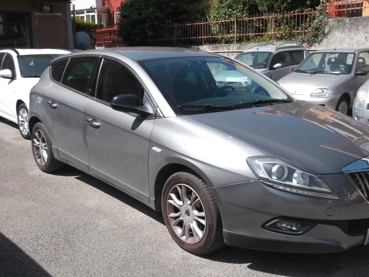 Lancia Delta 1.6 MJT DPF Gold - 08