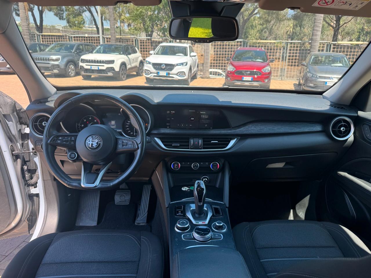 Alfa Romeo Stelvio 2.2 Turbodiesel 160 CV AT8 RWD Business
