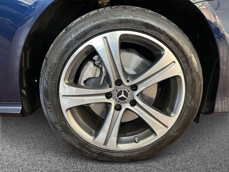 Mercedes-Benz Classe E Cpé Classe E - C238 Coupe E Coupe 220 d Business Sport 4matic auto