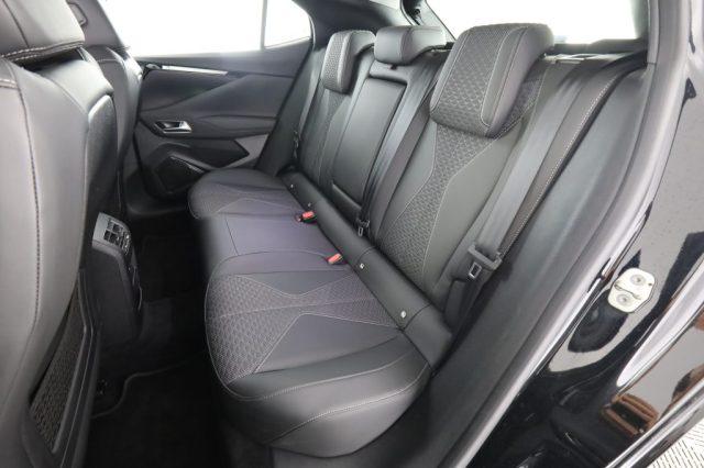 DS AUTOMOBILES DS 4 004379 PureTech 130 aut. Cross Trocadero