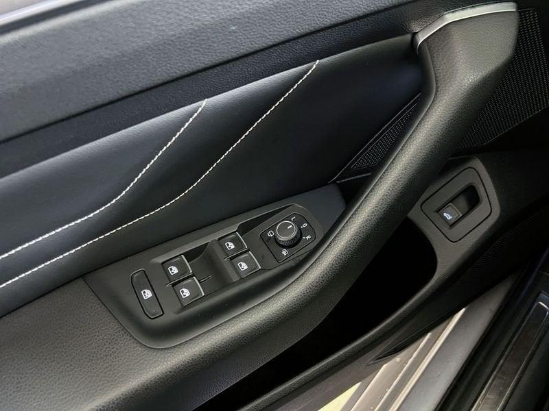 Volkswagen Passat Passat Variant 2.0 TDI SCR EVO DSG Executive