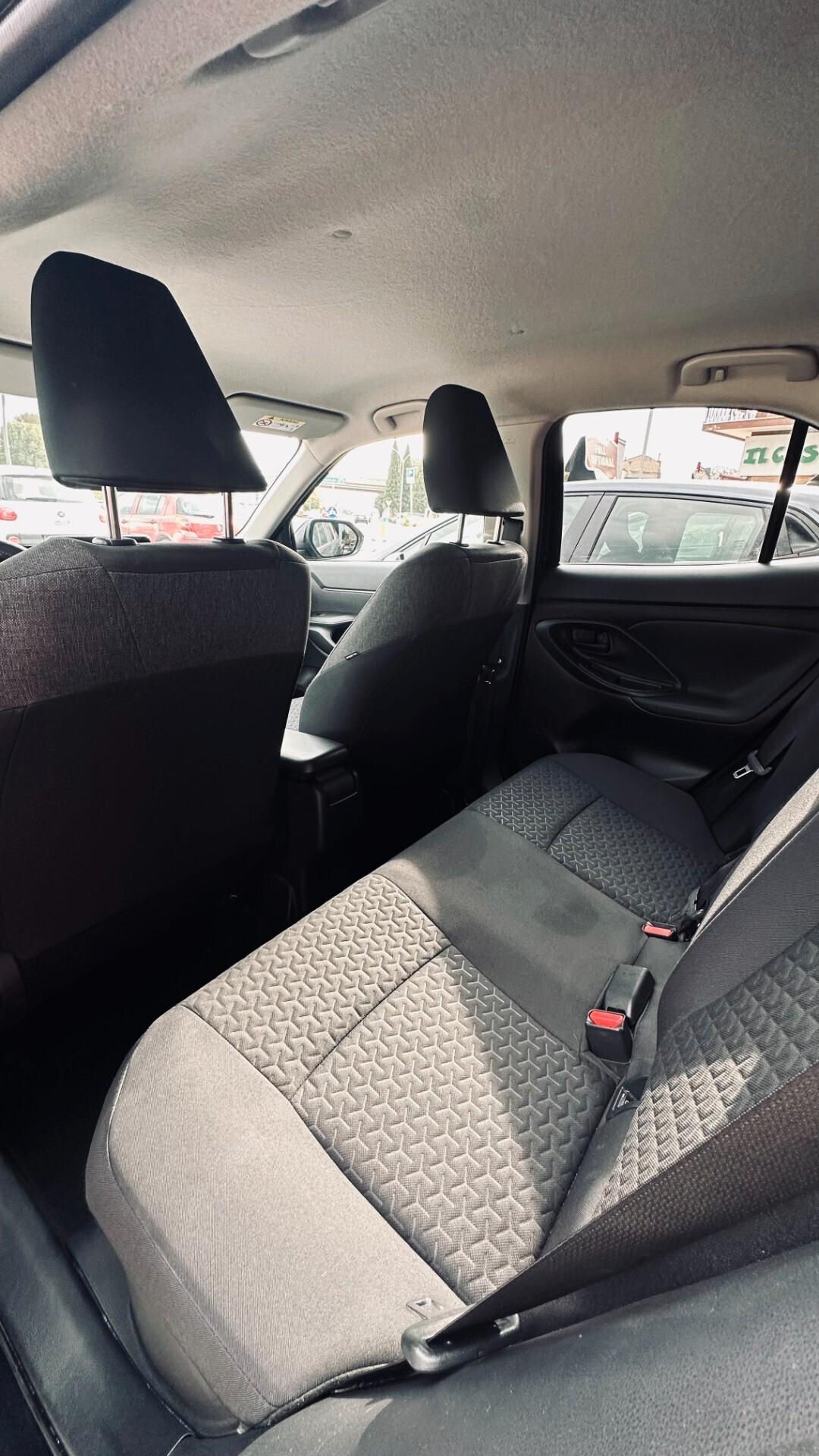 Toyota Yaris Cross 1.5 Hybrid 5p. E-CVT Business