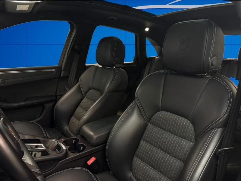 PORSCHE Macan 2.0 T
