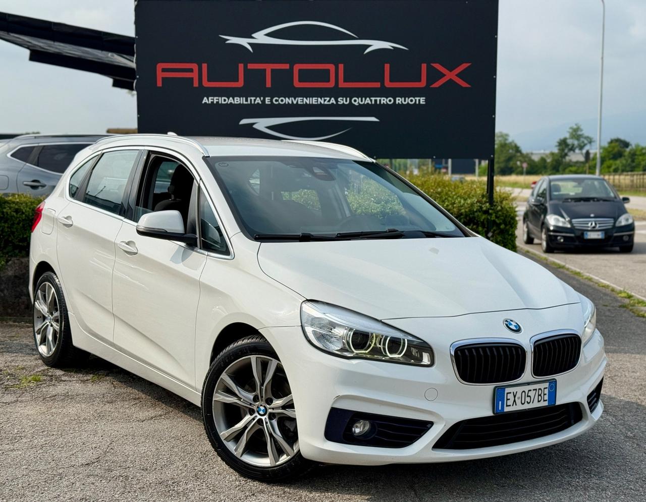 BMW 218i Active Tourer 136Cv OK NEOPATENTATI
