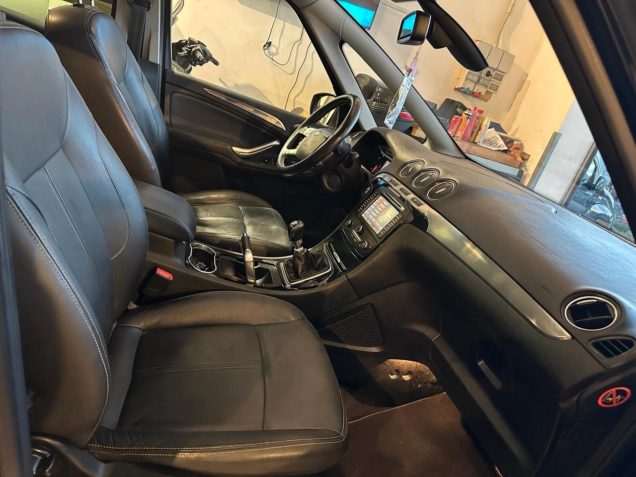 Ford S-Max 2.0 TDCi 163CV New Titanium