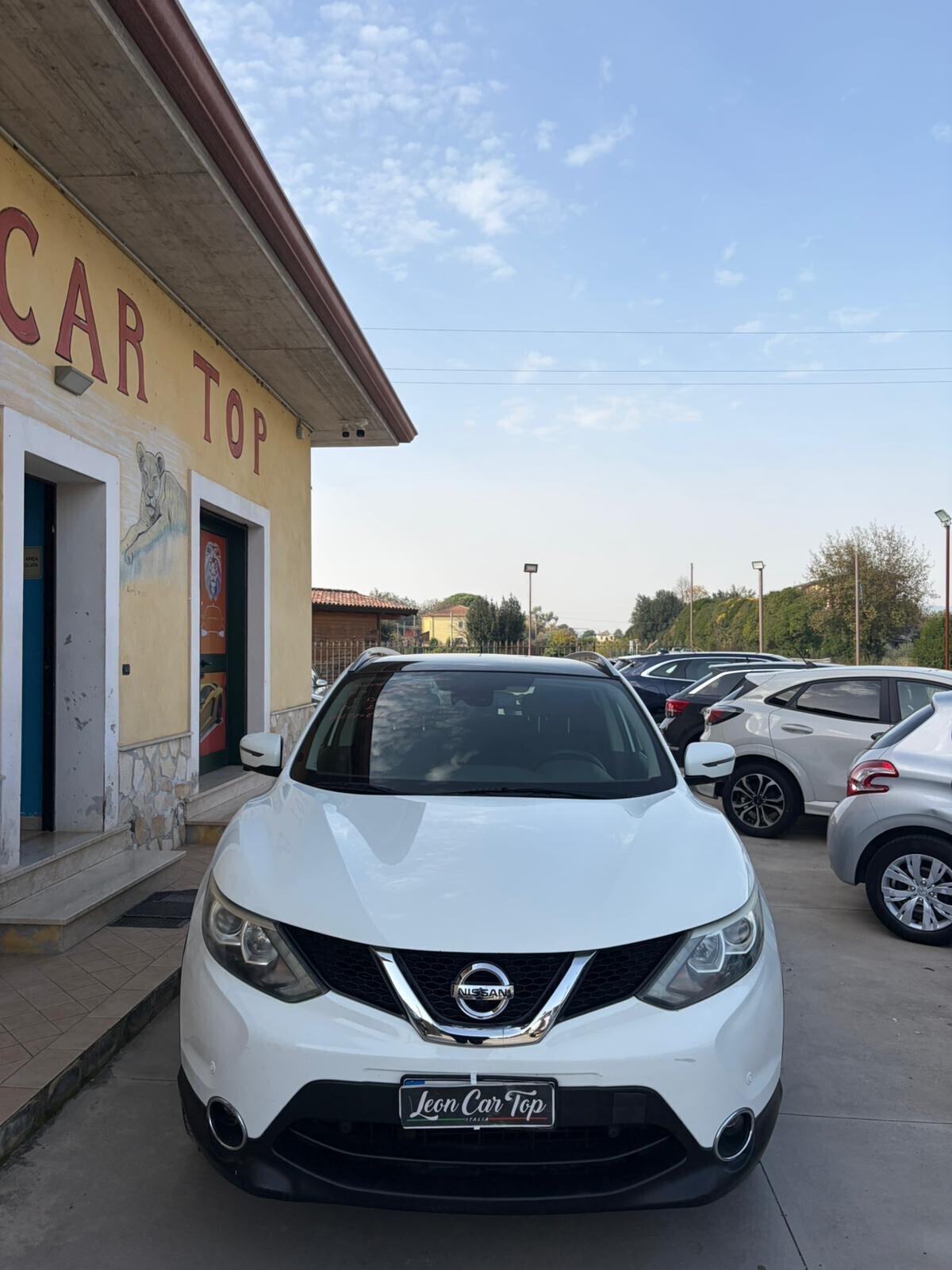 Nissan Qashqai 1.5 dCi tetto in vetro navigazione full