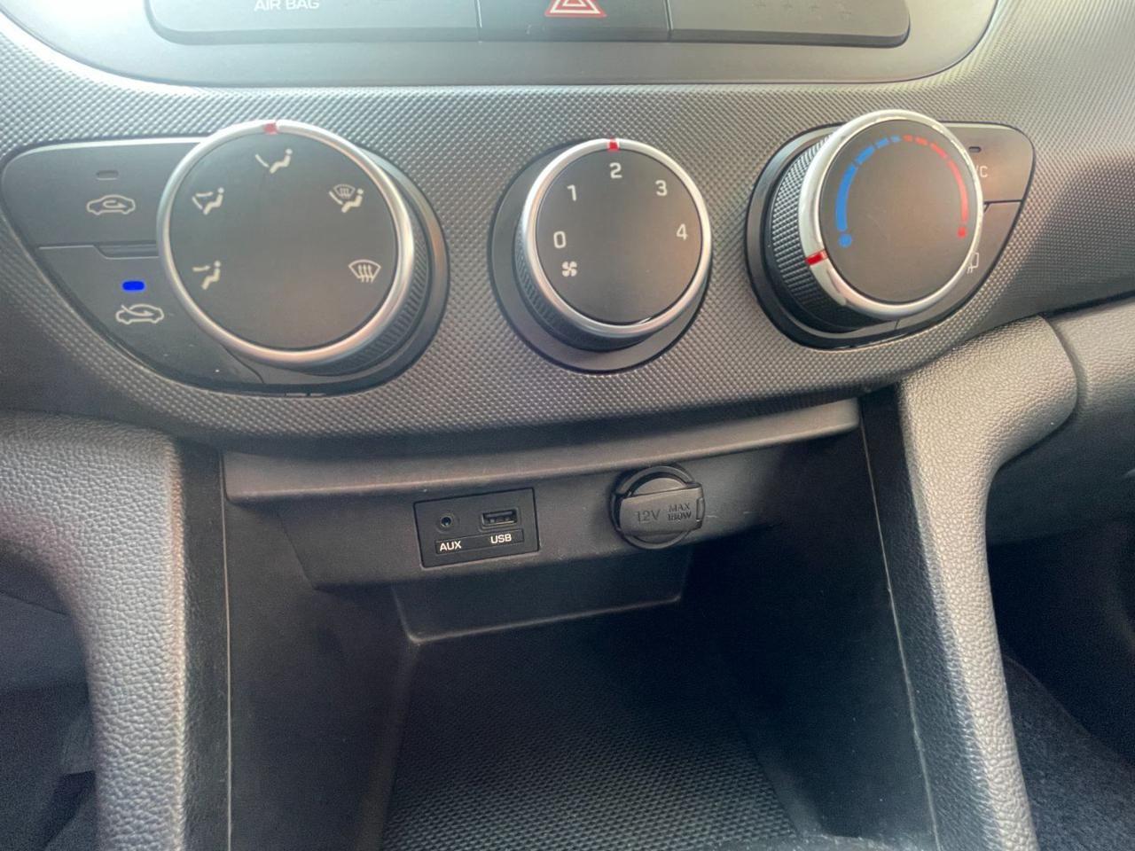 HYUNDAI i10 1.0 MPI unico proprietario