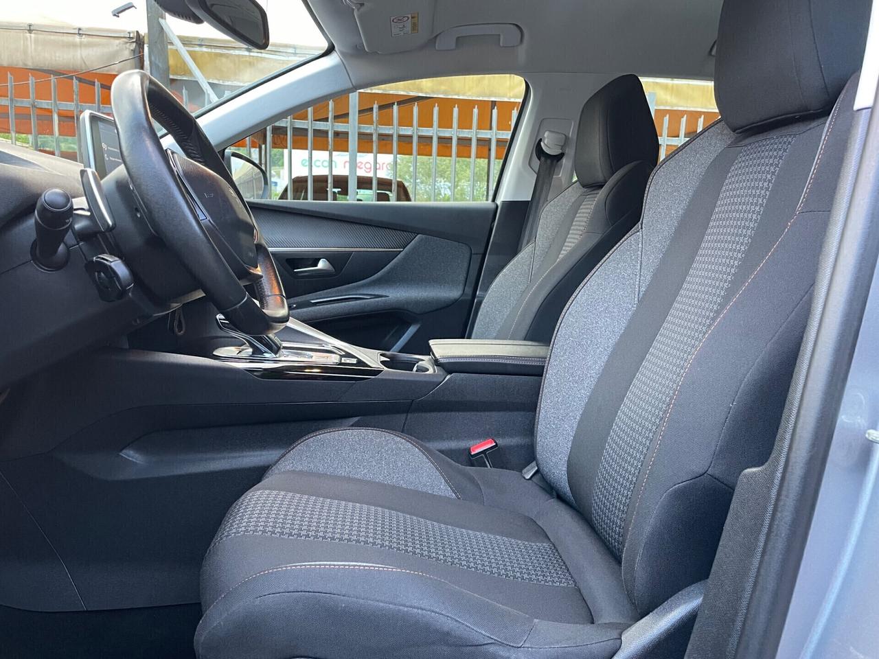 Peugeot 3008 BlueHDi 130 S&S EAT8 Allure