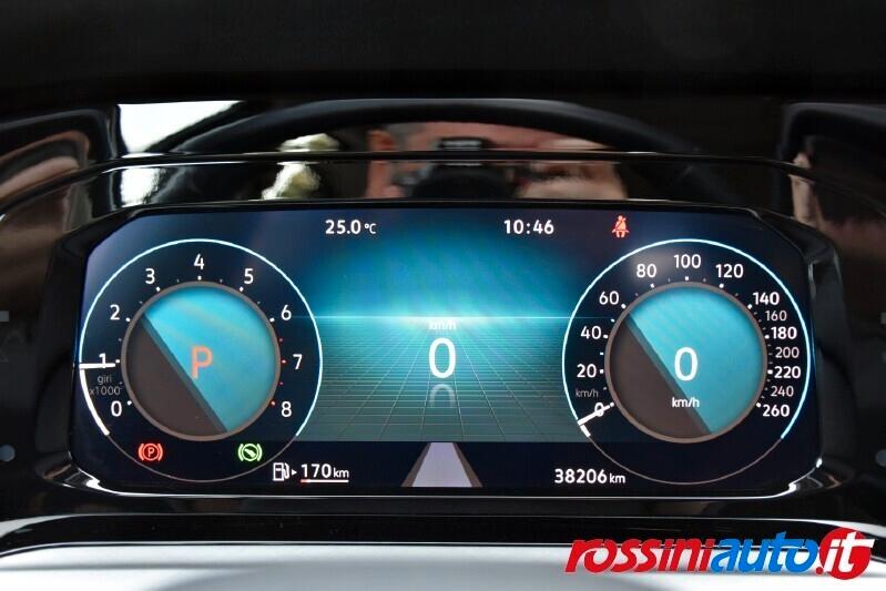 VOLKSWAGEN GOLF 8 1.0 ETSI 110 CV DSG LIFE + R17 VENTURA BI-COLOR