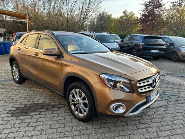 MERCEDES-BENZ GLA 180 Executive